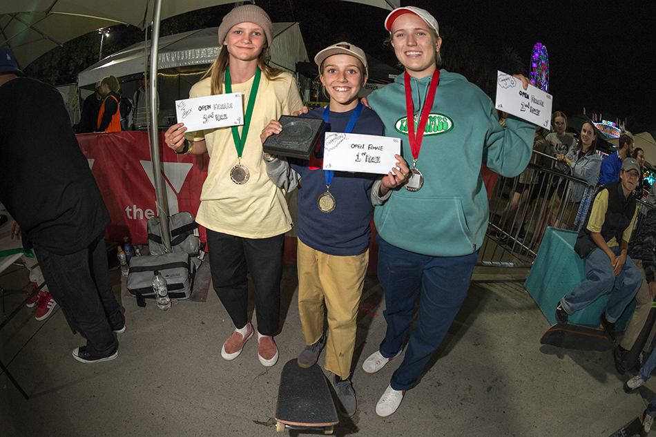 11 Women Podium Felicity Turner Chloe Covell Hayley Wilson