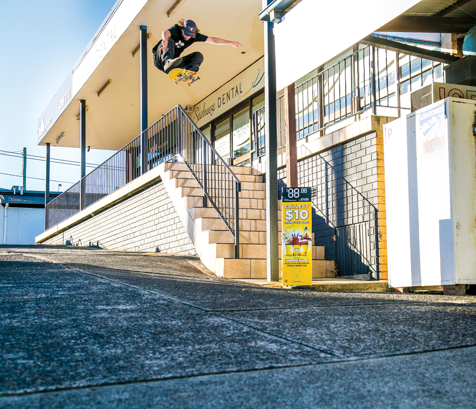 Rob Kickflip 1 950